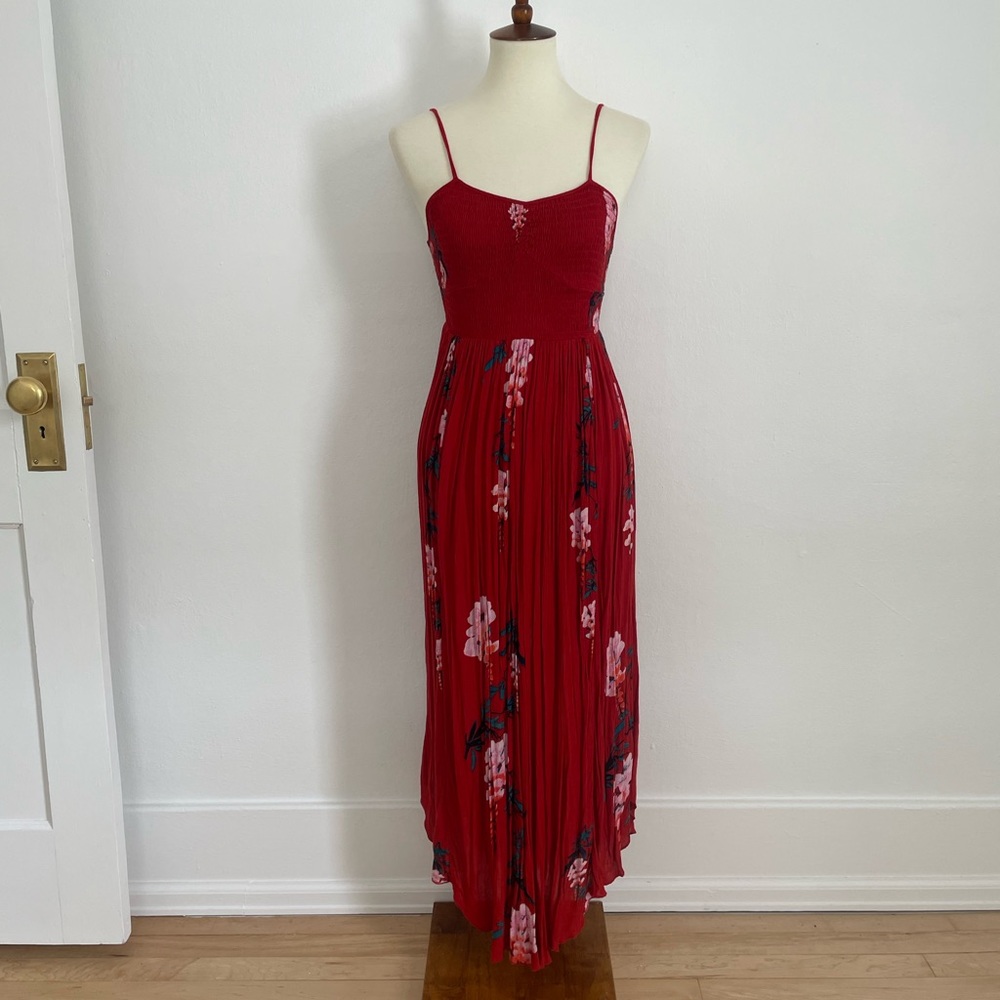 Beau Smocked Printed Slip, floral red